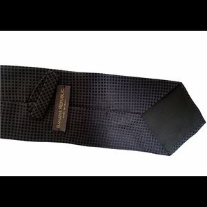 Banana republic tie